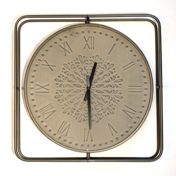 Reloj De Chapa Con Marco Rectangular